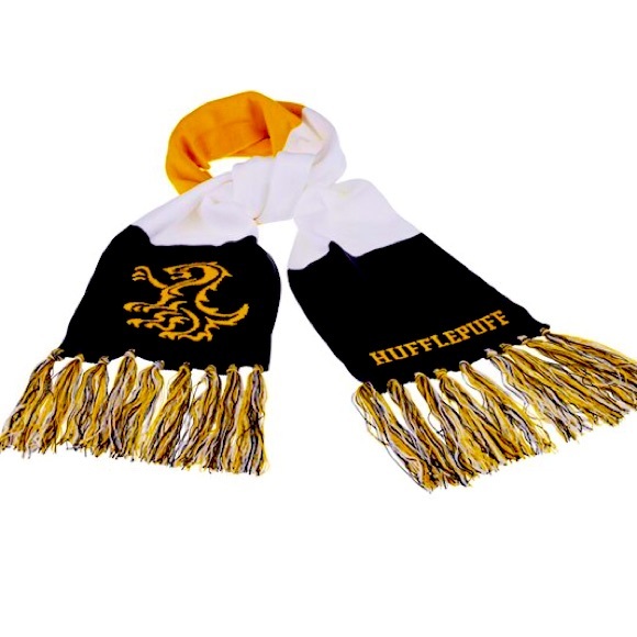 ๐ช Hufflepuff Hogwarts Officially Licensed Scarf - Picture 2 of 8